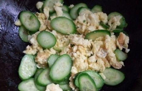 吃瓜视频的案例怎么做,揭秘短视频平台的传播力与影响力