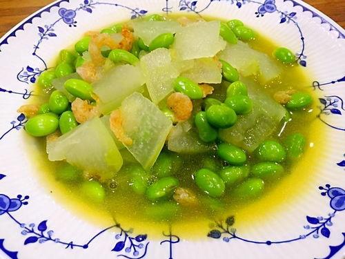 吃瓜需要去籽吗视频,轻松享受美味无渣体验