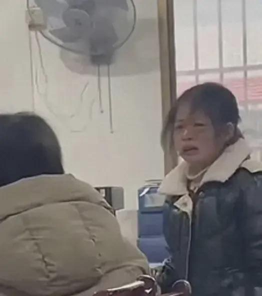 邢台吃瓜父母打架视频,视频曝光引发网友热议